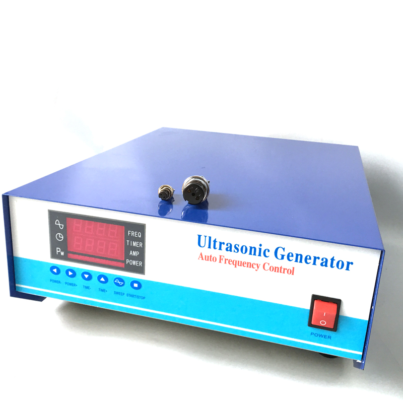 Degassing ultrasonic generator for cleaning tank