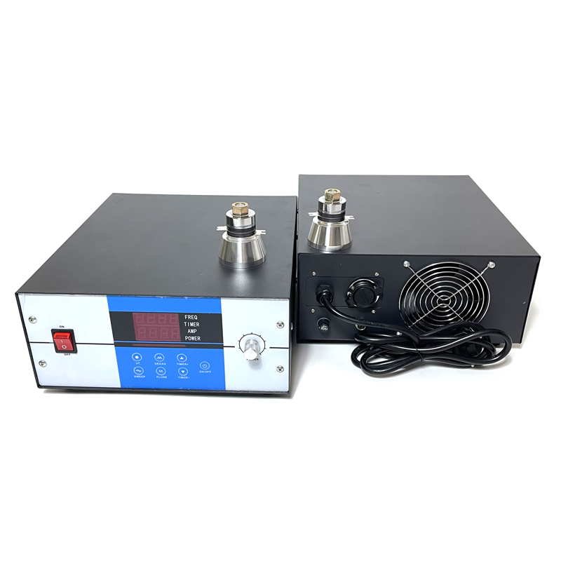 2500W Variable Frequency Industrial Ultrasonic Generator For Driving Cleaning Transducer Bath